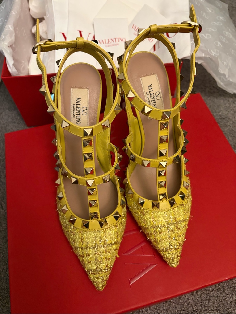 Valentino Garavani Yellow Rockstud Tweed Pointed T‑Strap Pumps